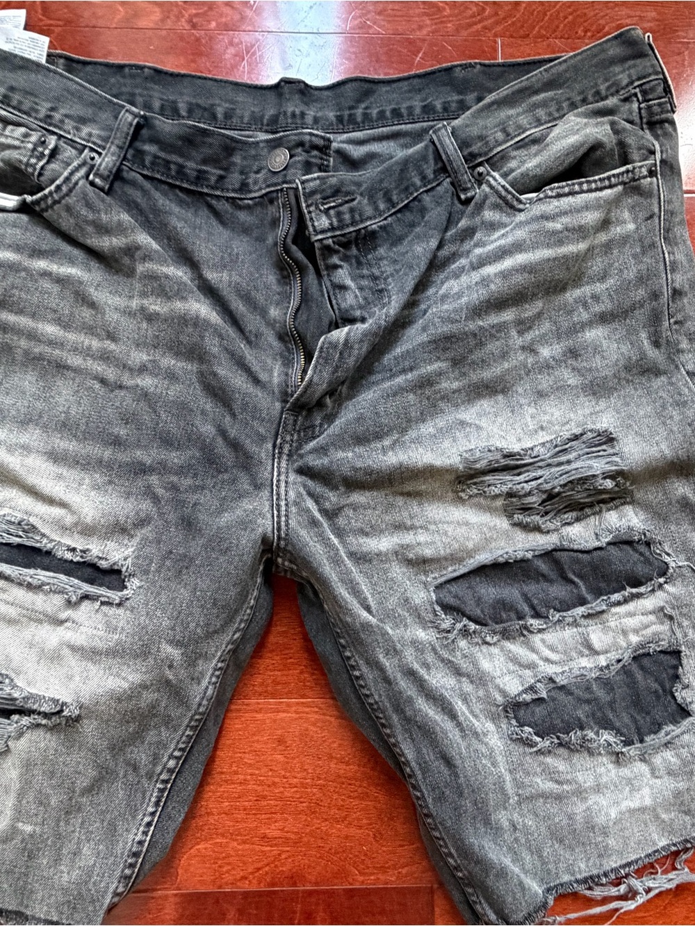 Men's LeViS Distressed Black Denim Shorts